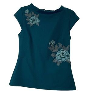 7th Avenue Design Studio NY&Co Women’s  Green Embroidered Top Medium